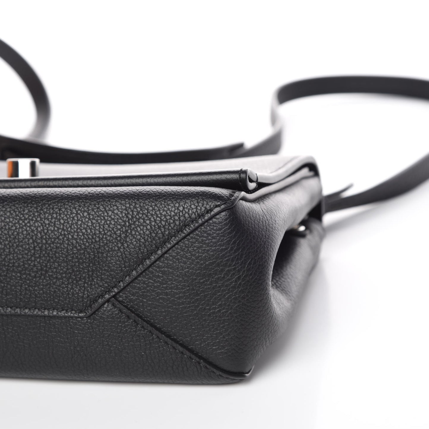 Calfskin Lockme II Chain Bag BB Black