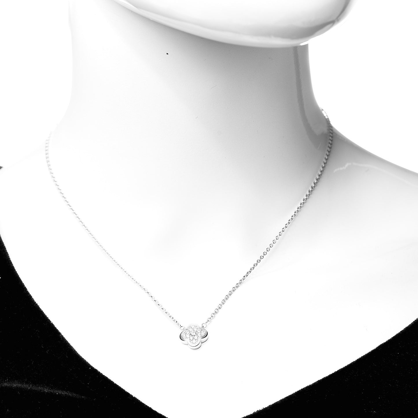 18K White Gold Diamond Pure Alhambra Pendant Necklace