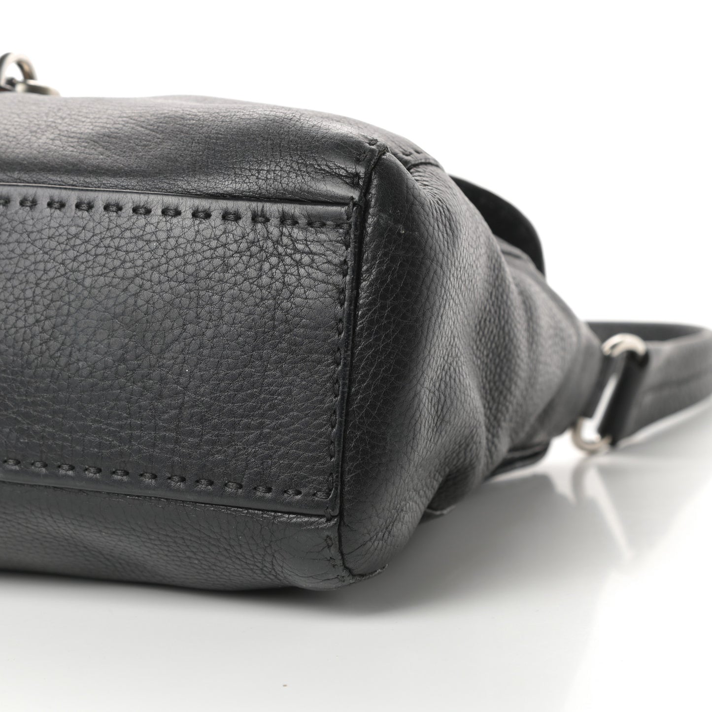 Vitello Daino Shoulder Flap Bag Black