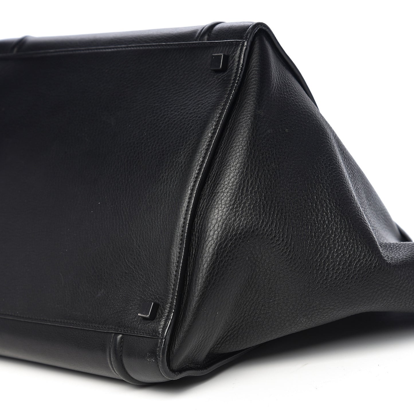 Supple Calfskin Medium Phantom Luggage Black