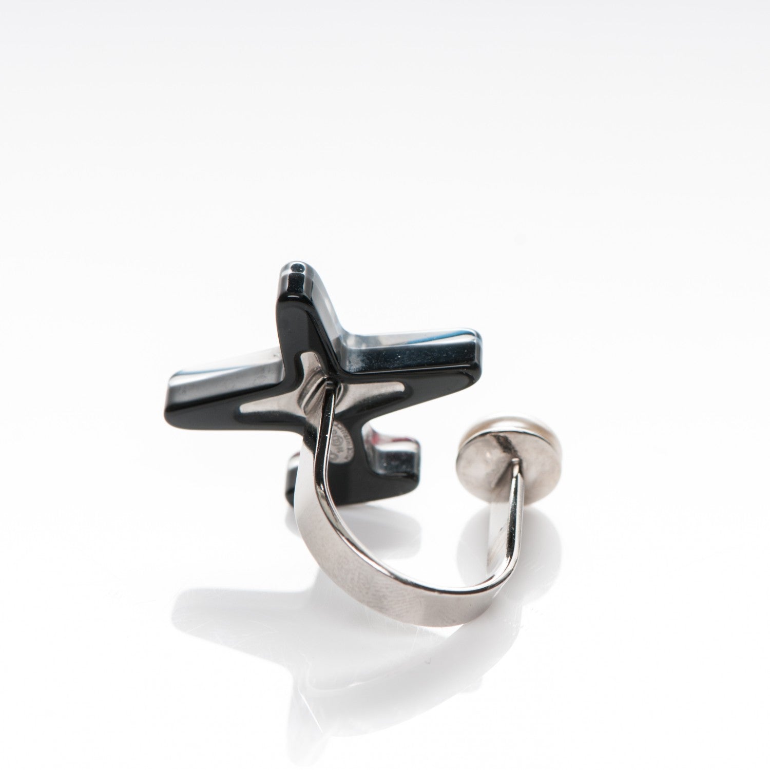 Chanel Resin Pearl Airplane Ring Blue Red 3 of 4