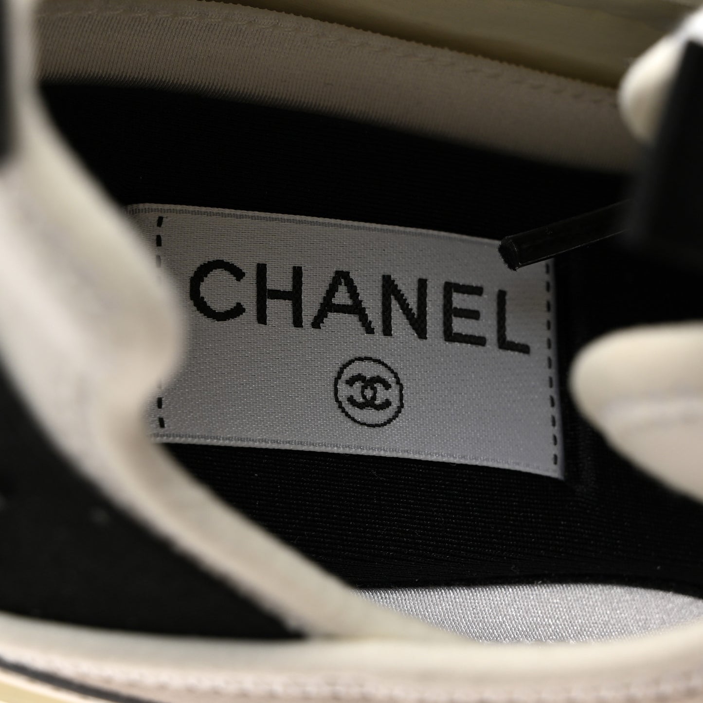Velvet Calfskin Mixed Fibers CC Sneakers 39.5 Ivory Black