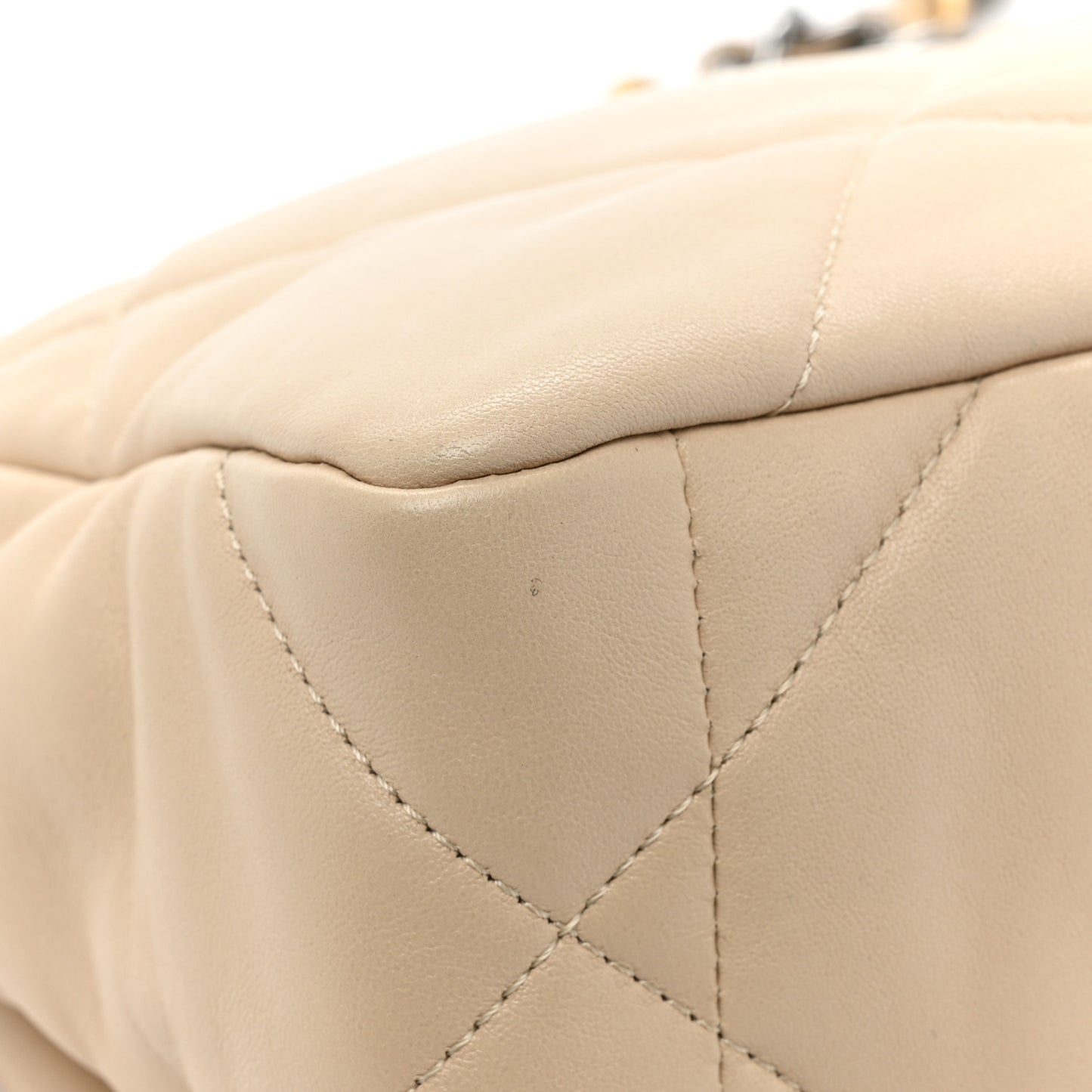 Lambskin Quilted Medium Chanel 19 Flap Beige