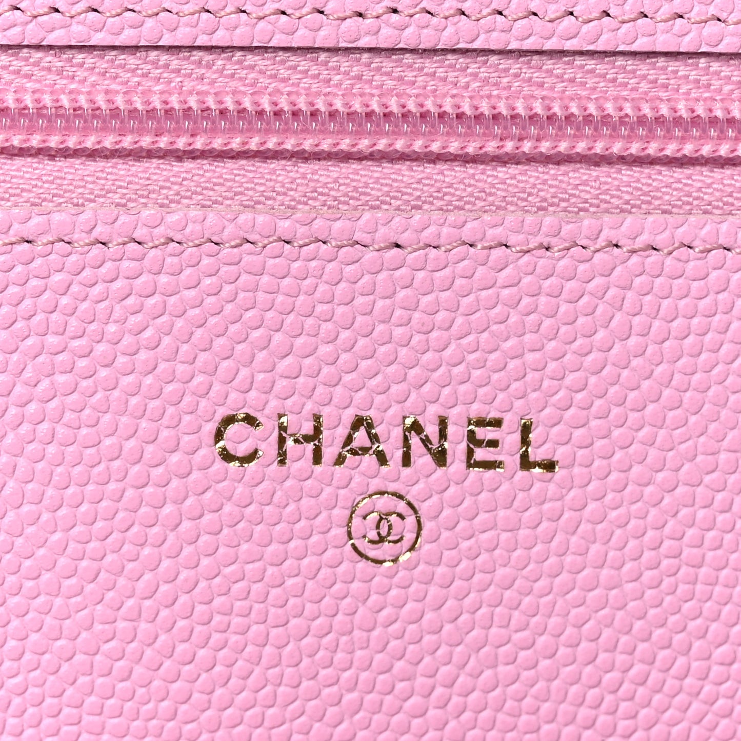 Caviar Quilted Wallet On Chain WOC Pink