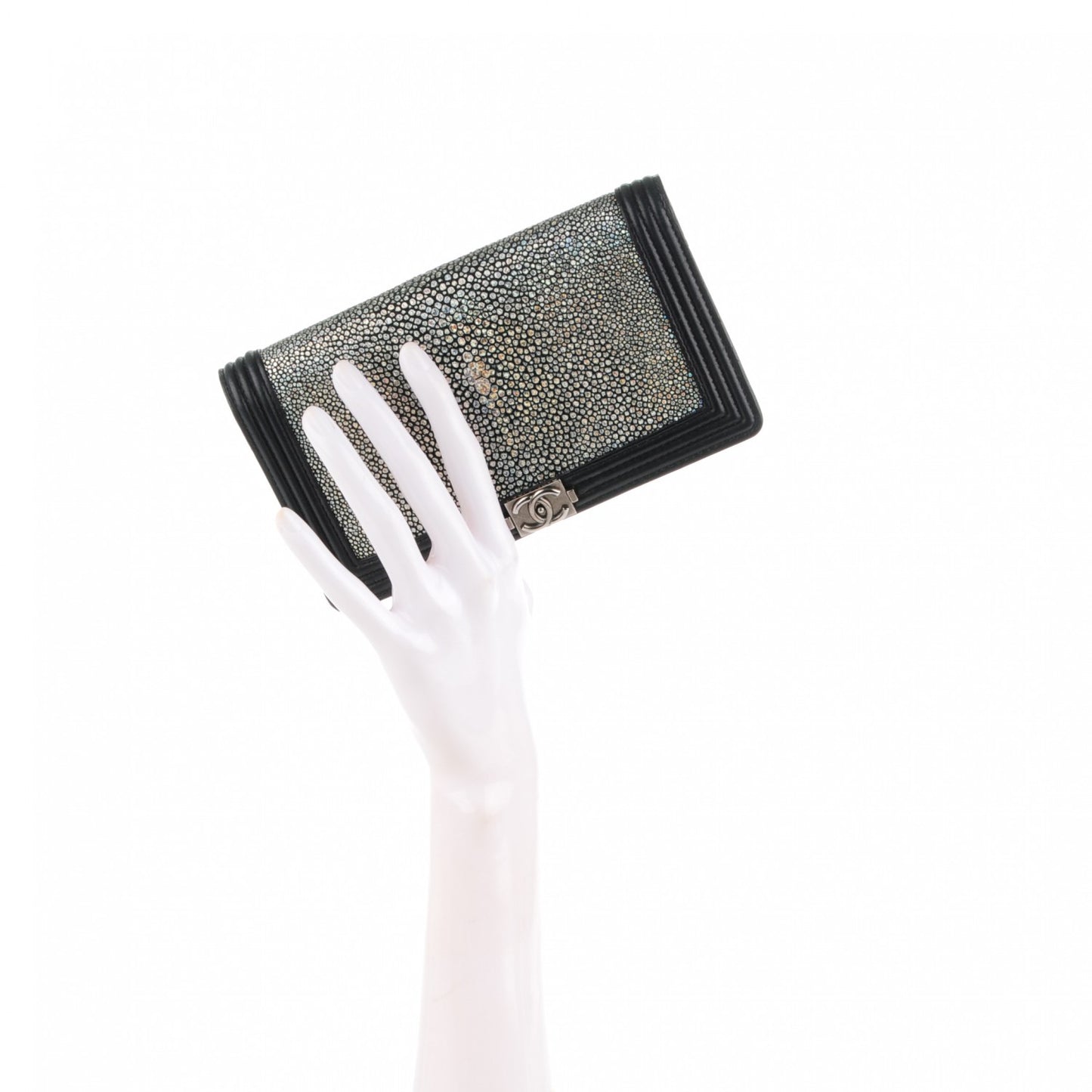 Metallic Galuchat Stingray Lambskin Yen Wallet Silver Black