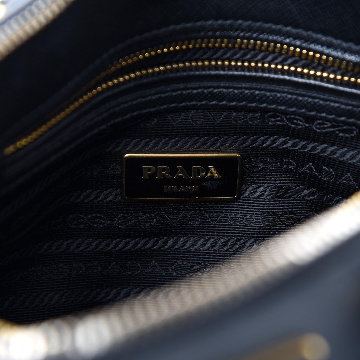 Saffiano Lux Small Promenade Tote Black