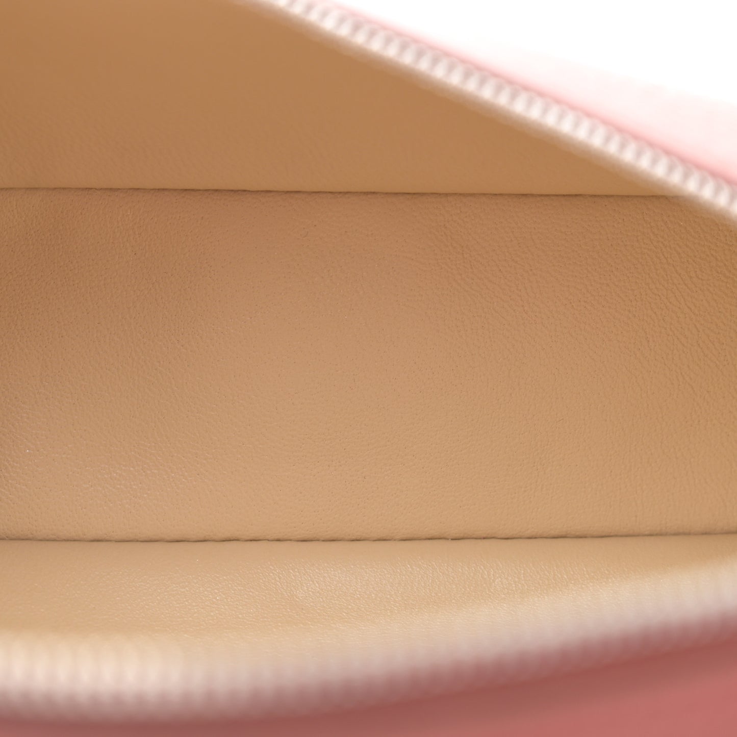 Grained Calfskin L19 Extra Pocket Pouch Kummel