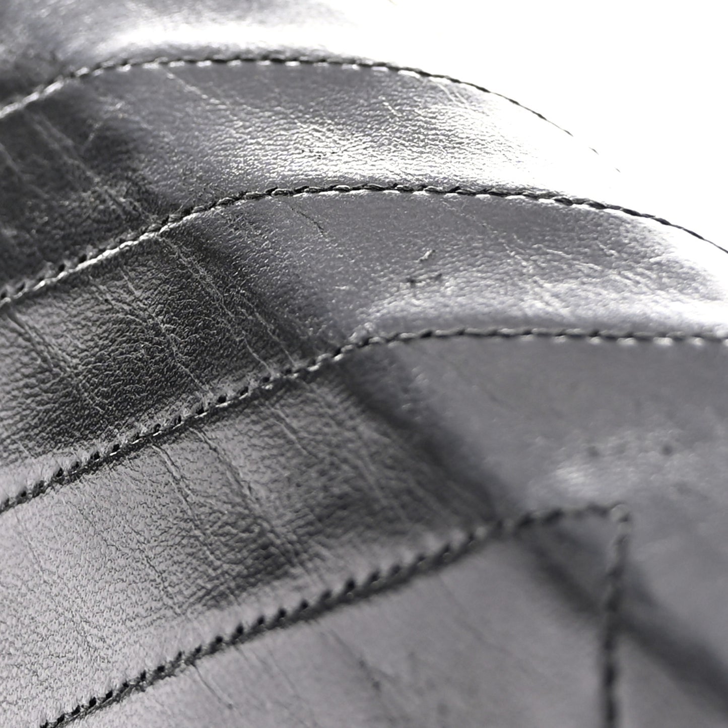 Lambskin Chevron Quilted Small Single Flap Black