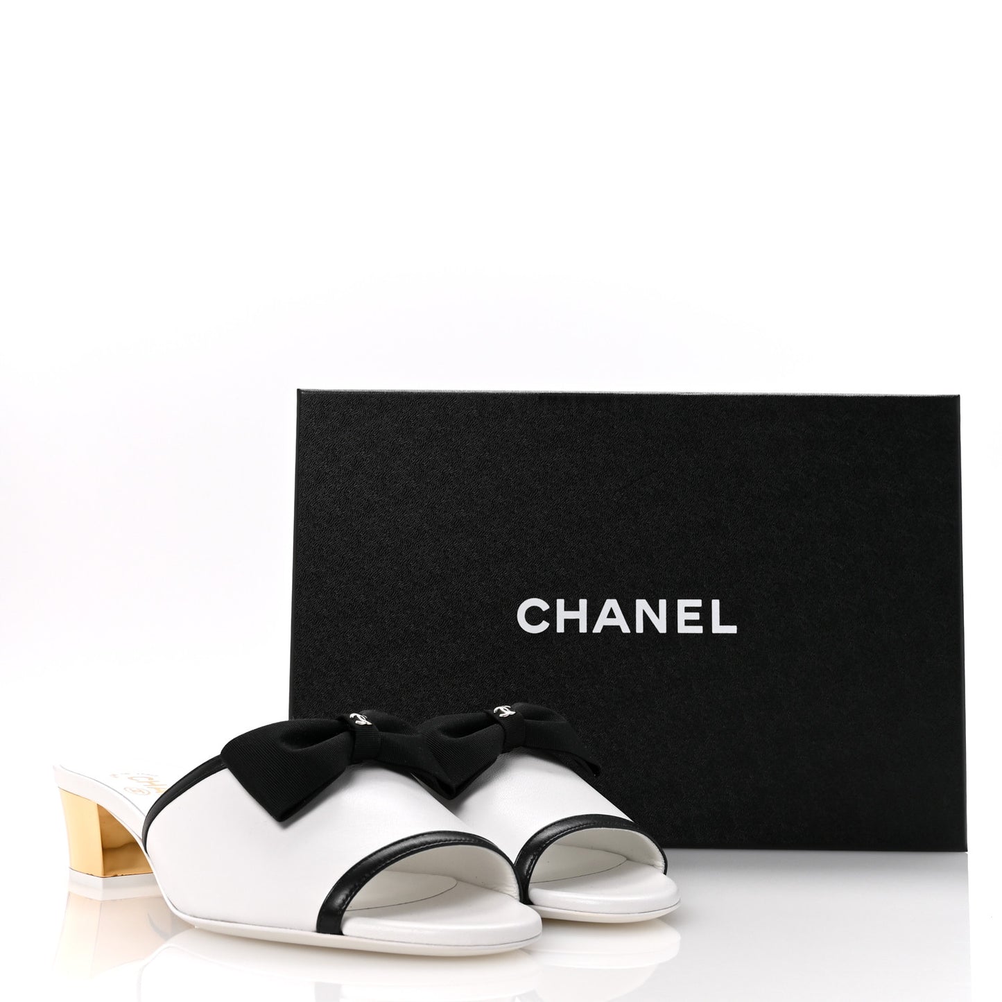 Lambskin Grosgrain Bow Mules 37 White Black