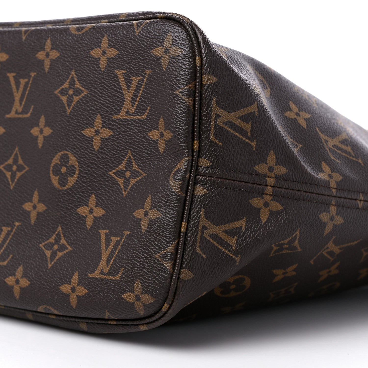 Louis Vuitton Monogram Neverfull MM 9 of 14