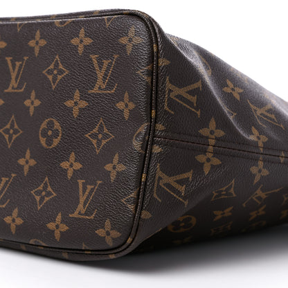 Louis Vuitton Monogram Neverfull MM 9 of 14