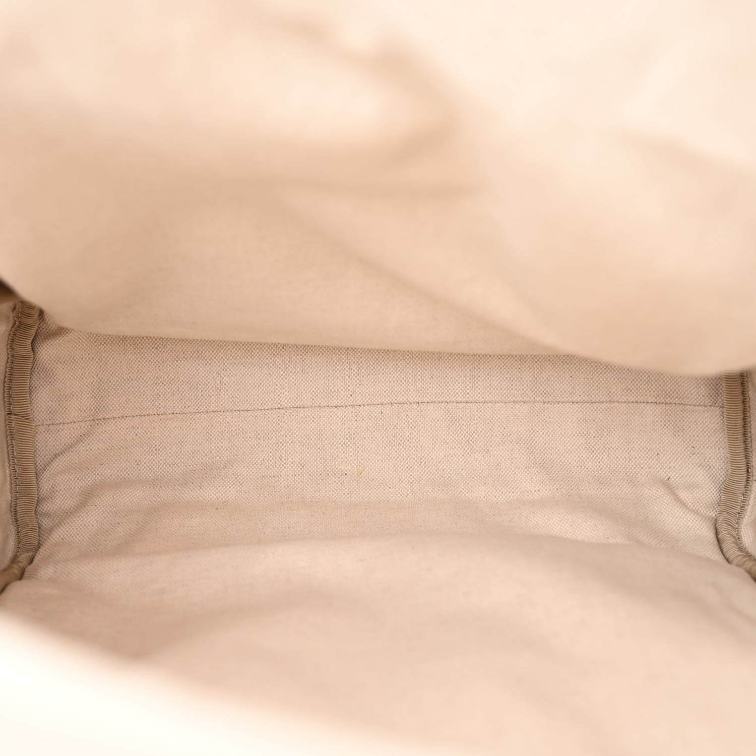 Gucci Calfskin Logo Day Backpack Mystic White 5 of 13