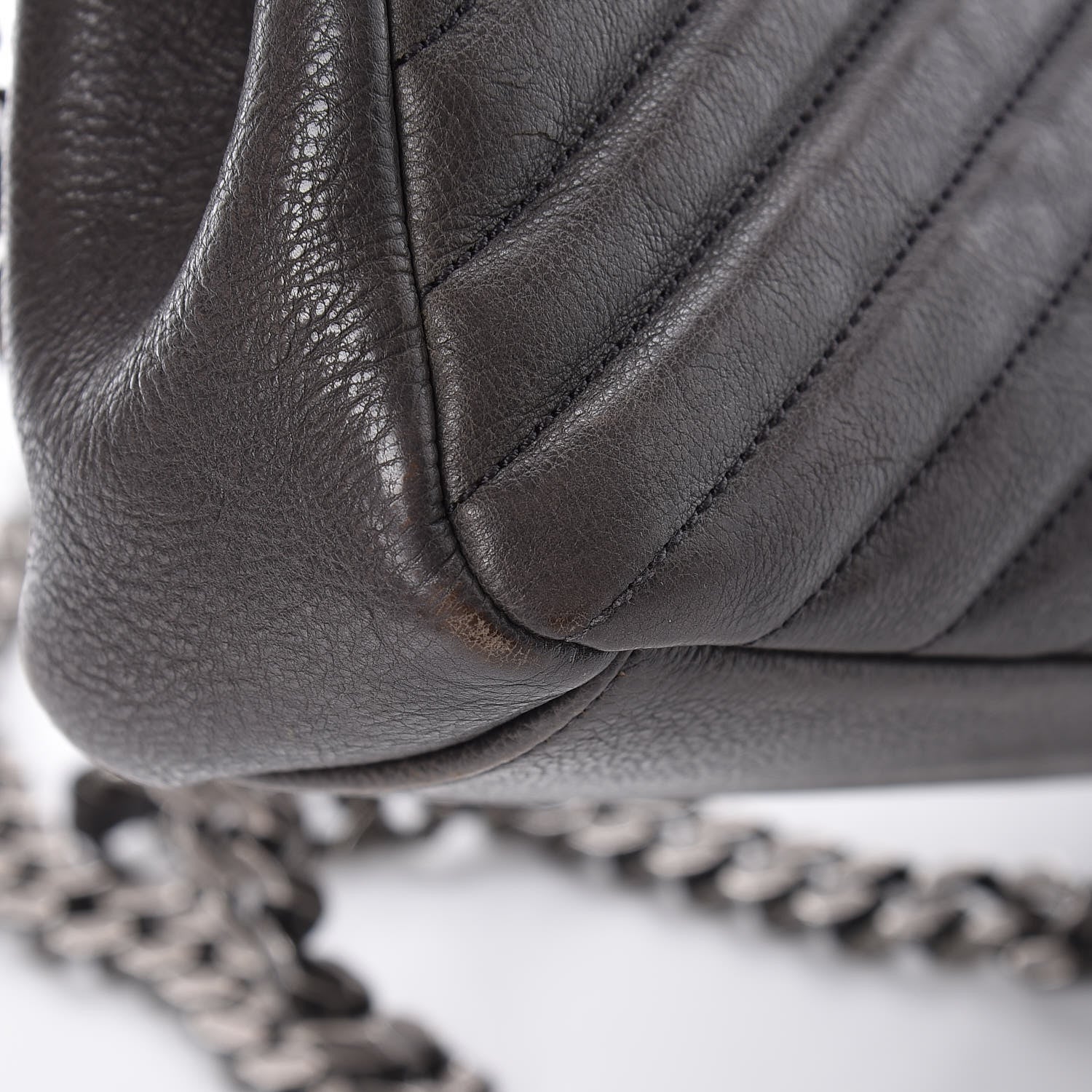Saint Laurent Sheepskin Matelasse Chevron Monogram Medium College Bag Dark Anthracite 19 of 19