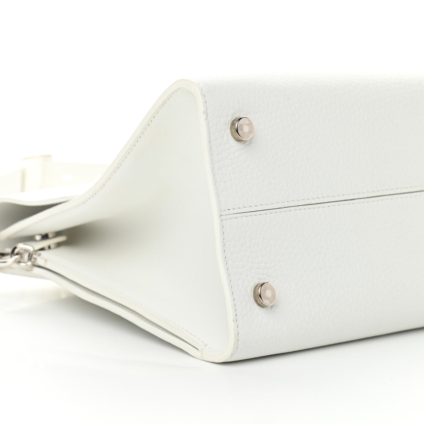 Bullcalf Medium Diorever Flap White