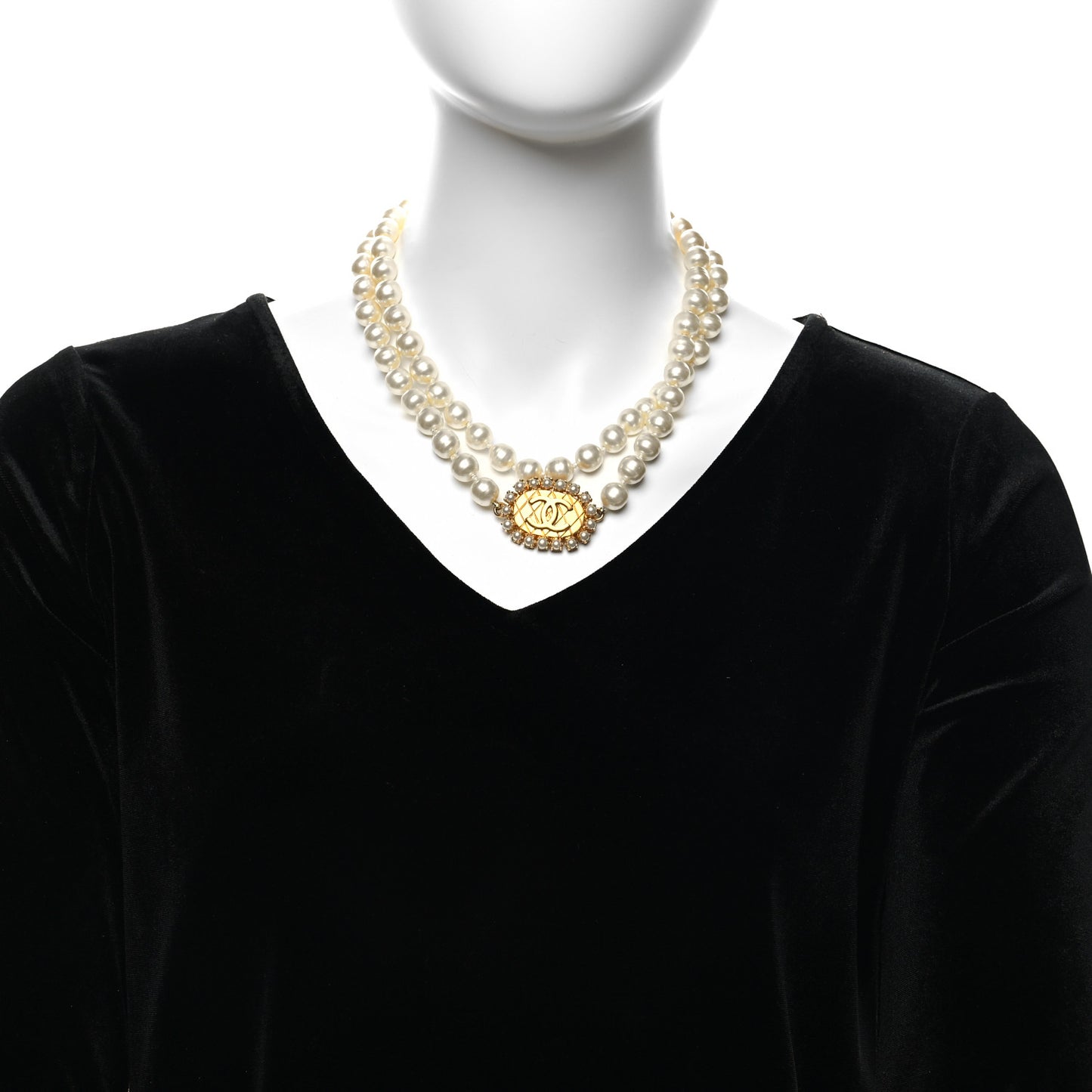 Metal Pearl CC Chain Choker Necklace Gold White