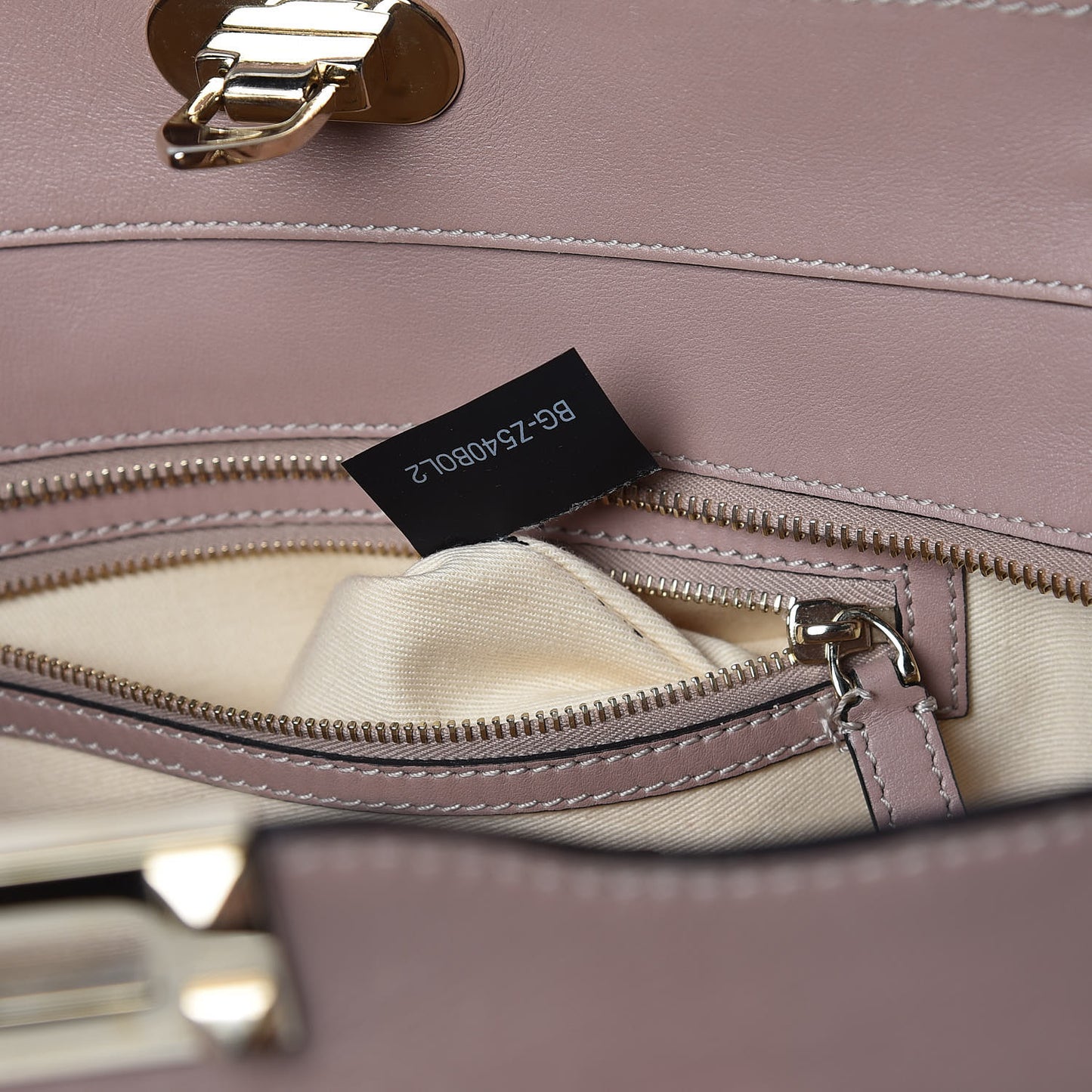 Vitello Small Rockstud Double Handle Tote Poudre