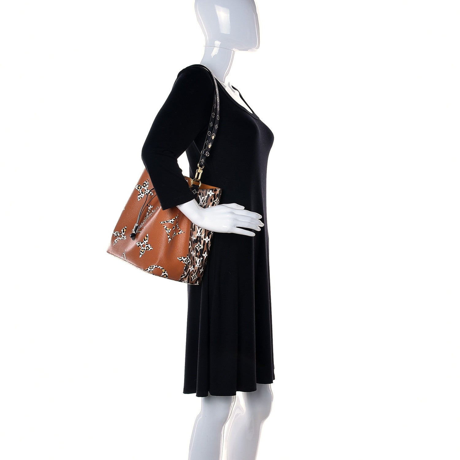 Louis Vuitton Monogram Giant Jungle NéoNoé Caramel 2 of 9
