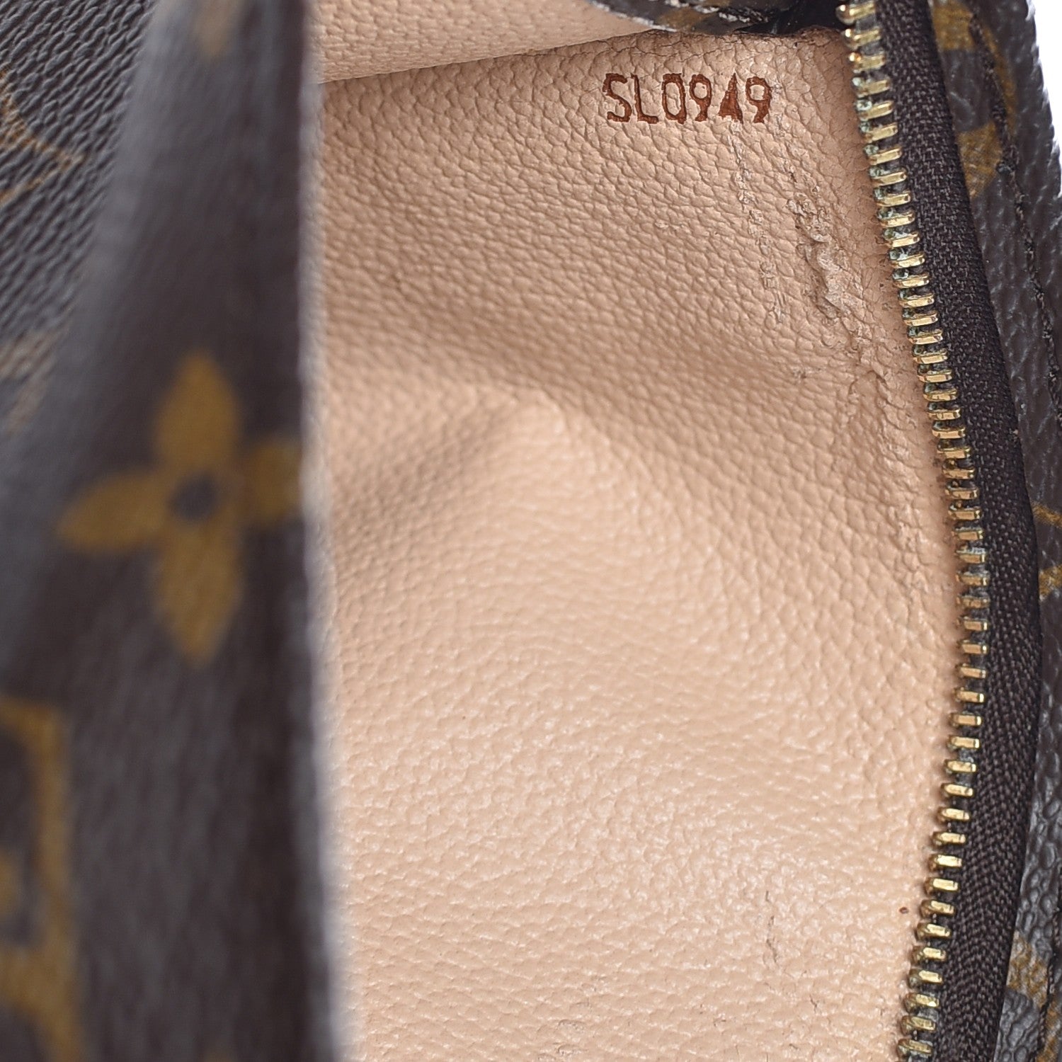 Louis Vuitton Monogram Toiletry Pouch 26 7 of 13
