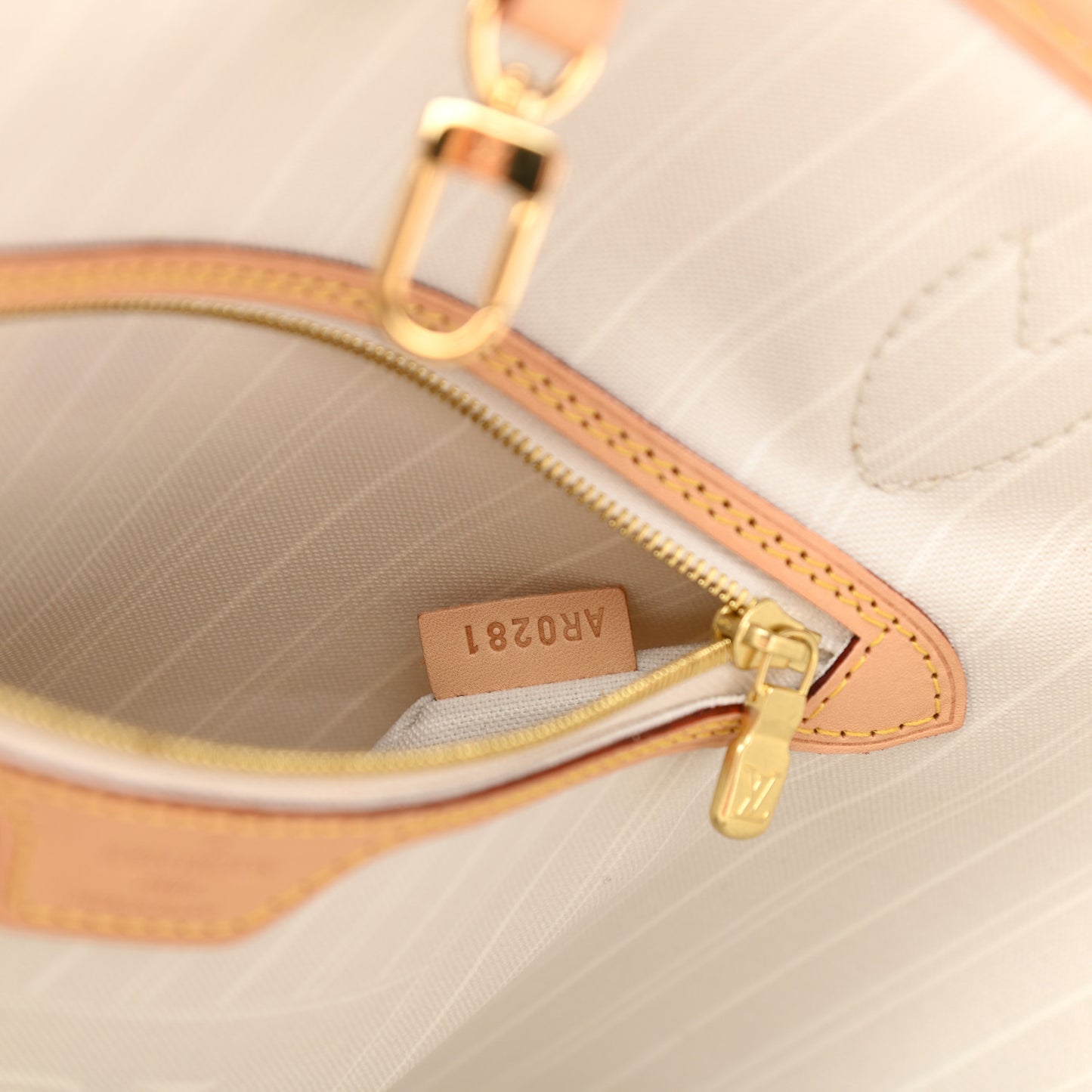 Monogram Giant By The Pool Neverfull MM Brume