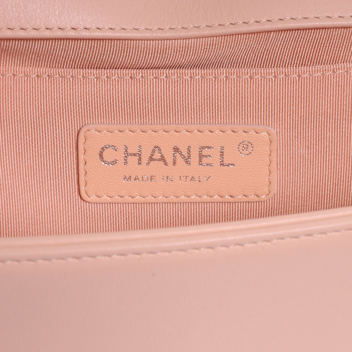 Lambskin Quilted Medium Boy Flap Light Pink