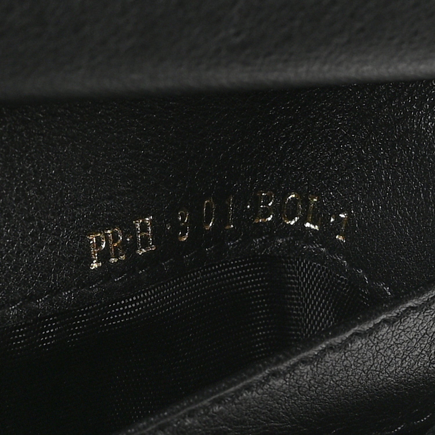 Valentino Garavani Calfskin Rockstud Continental Wallet Black 8 of 8