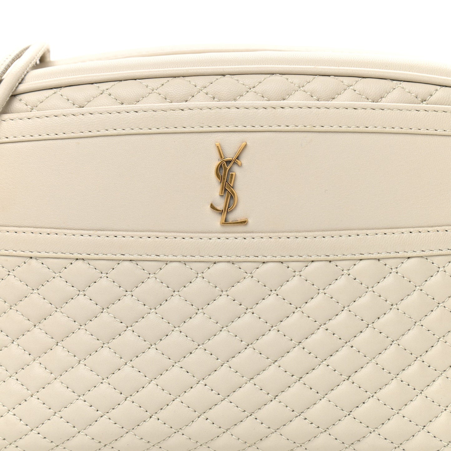Lambskin Quilted Victoire Camera Bag Blanc Vintage