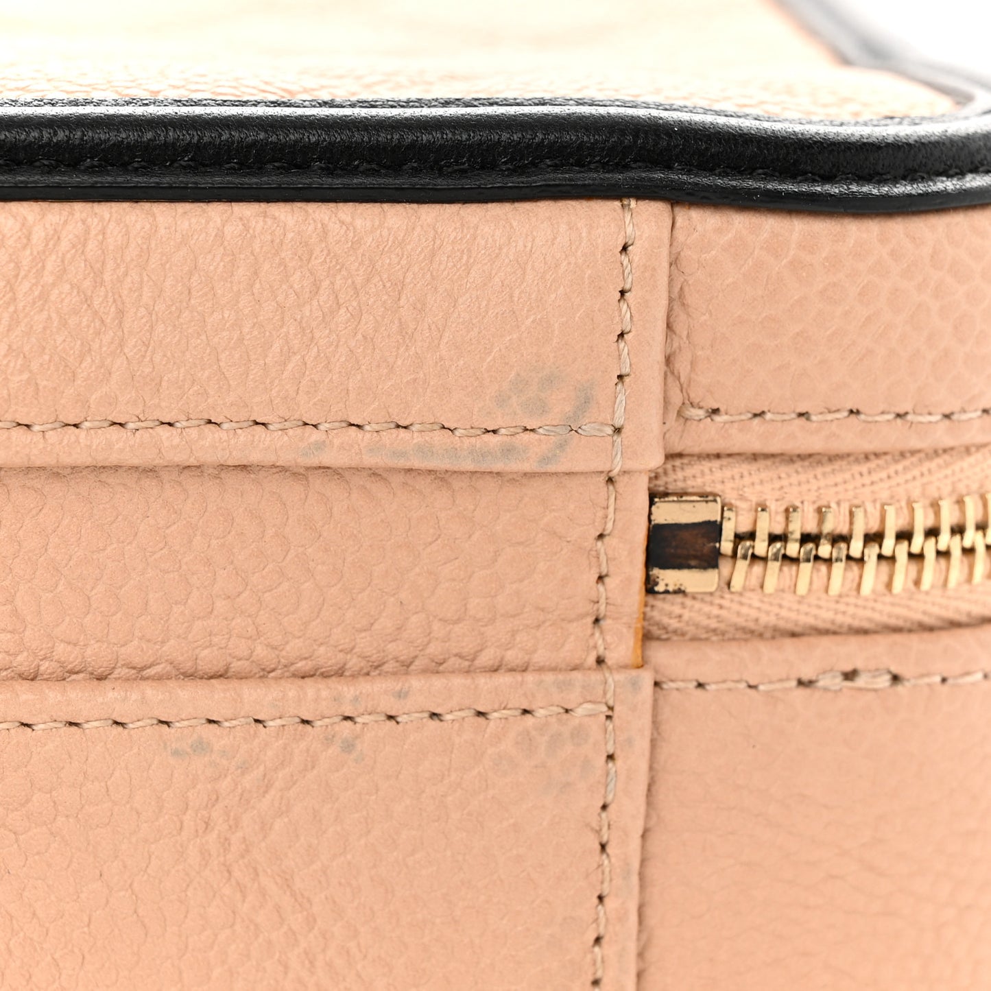 Caviar Quilted Large CC Filigree Vanity Case Beige Black