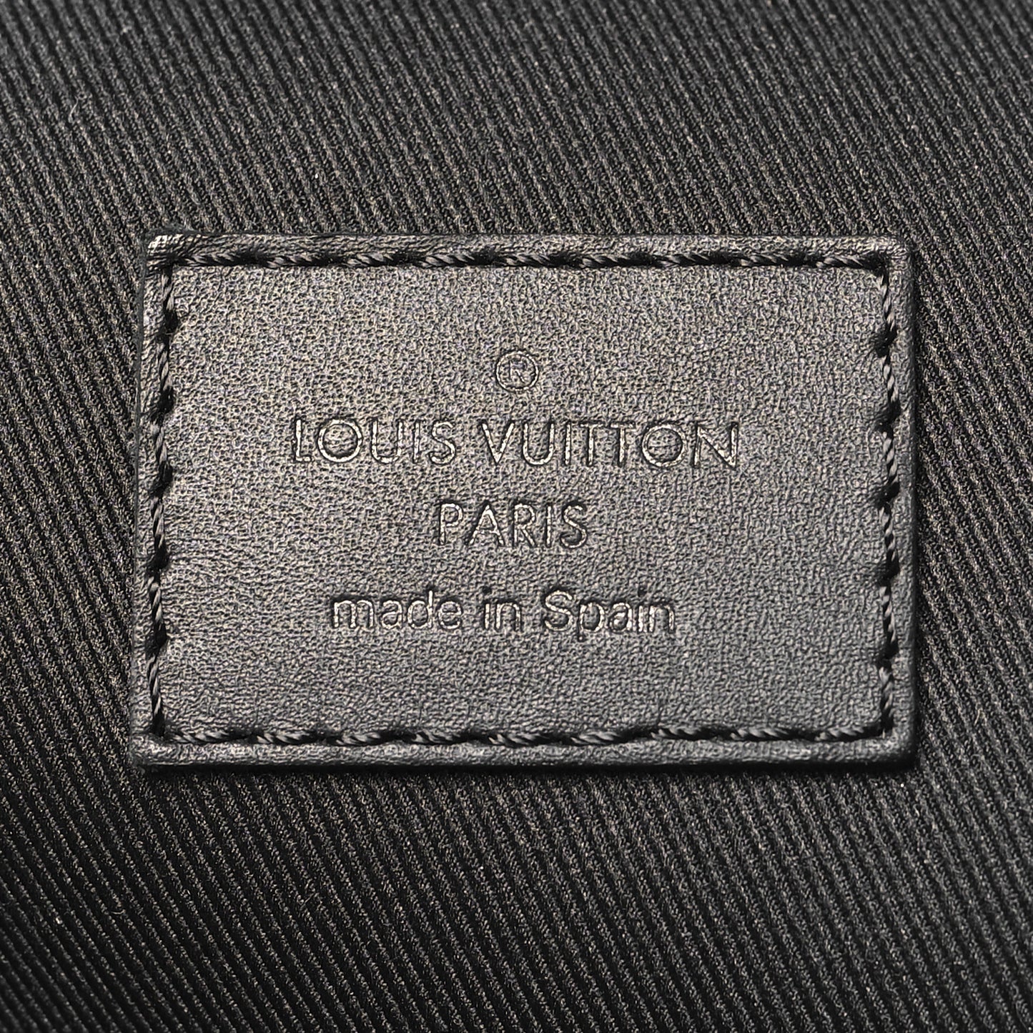 Damier Infini Avenue Sling Bag Onyx