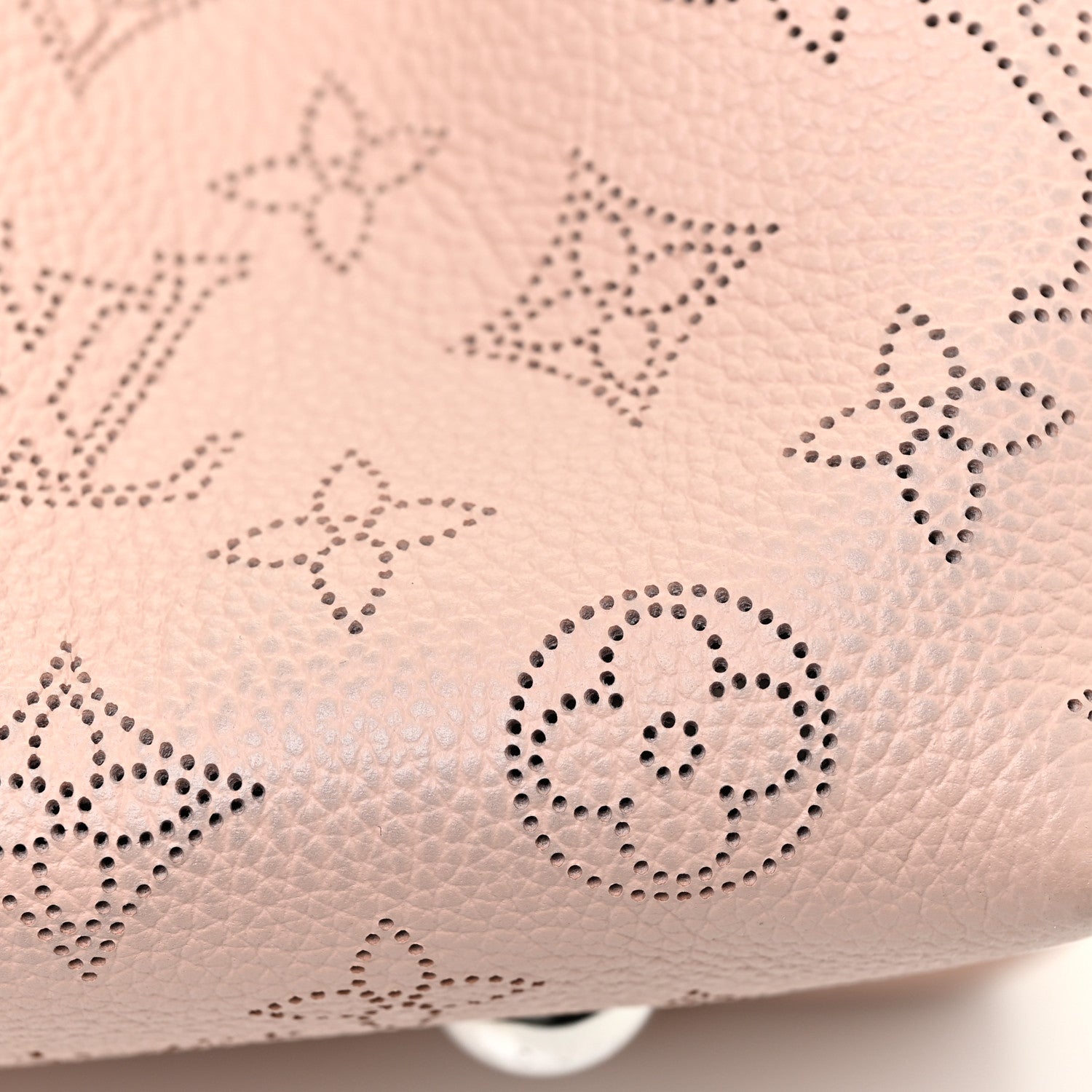 Louis Vuitton Mahina Bella Magnolia 11 of 11