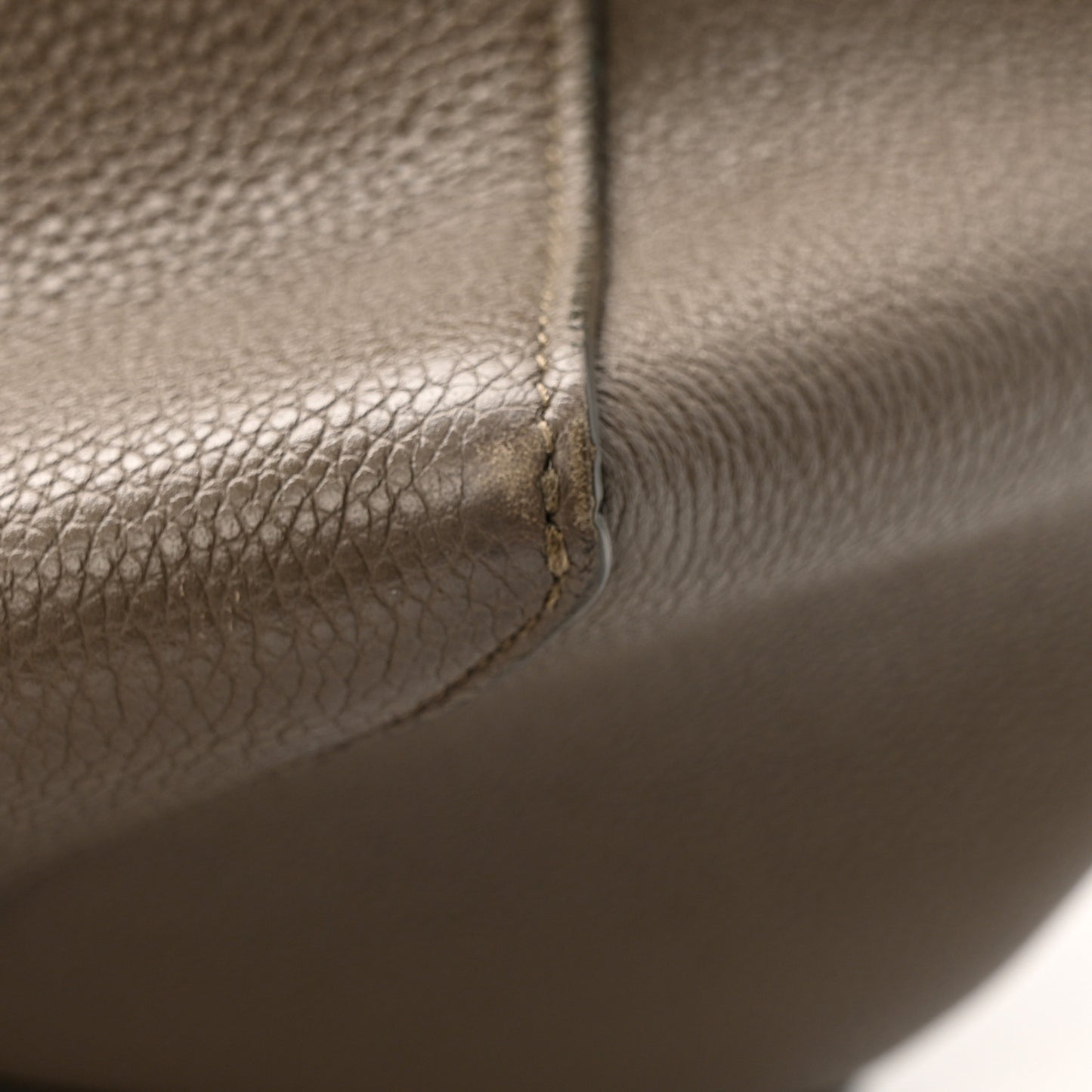 Soft Grained Calfskin Small Belt Cabas Phantom Taupe