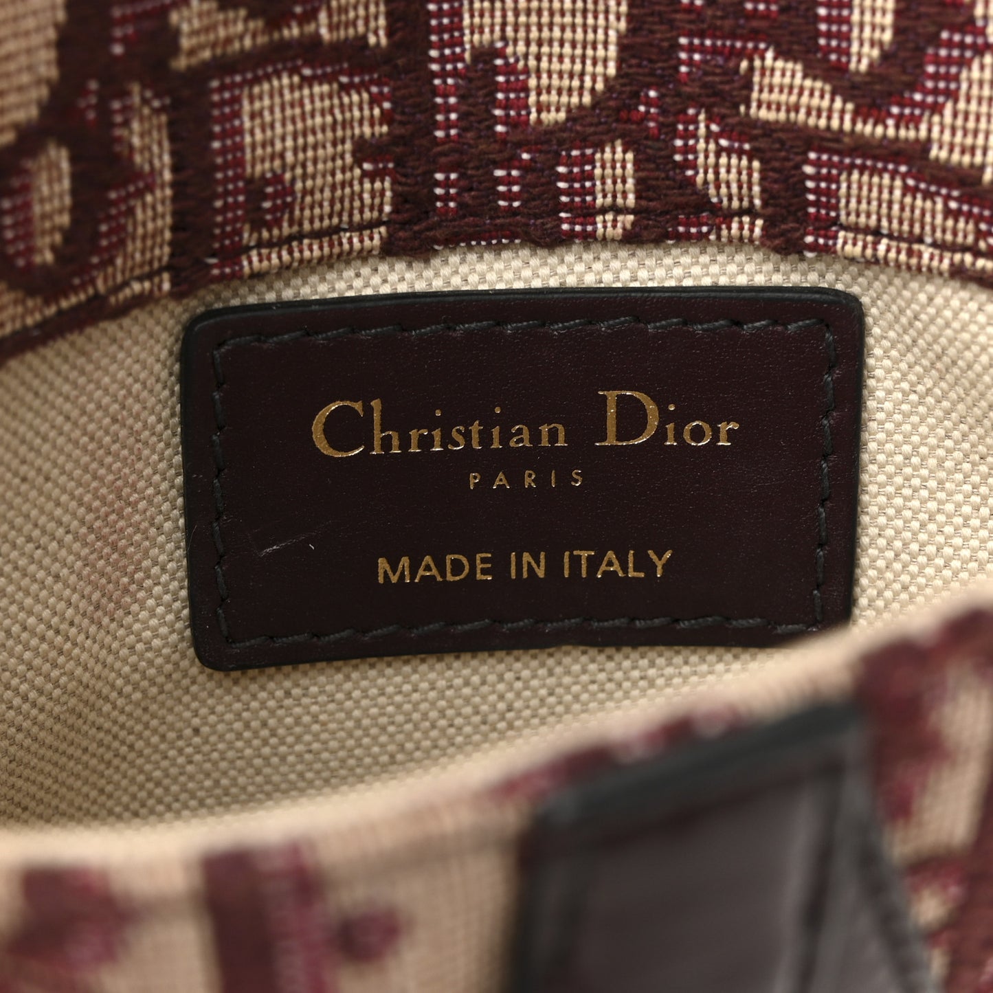 Oblique Saddle Belt Pouch Bordeaux
