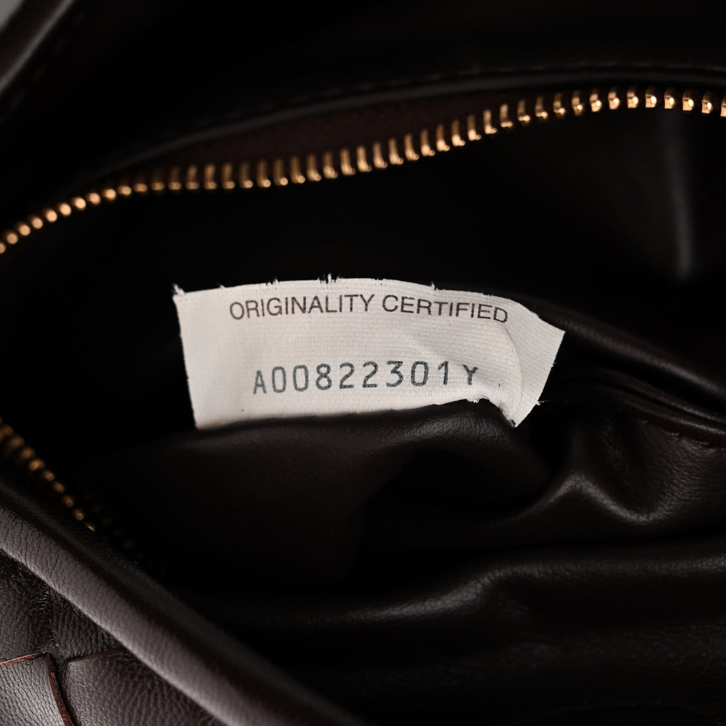 Calfskin Intrecciato Small Hop Fondant
