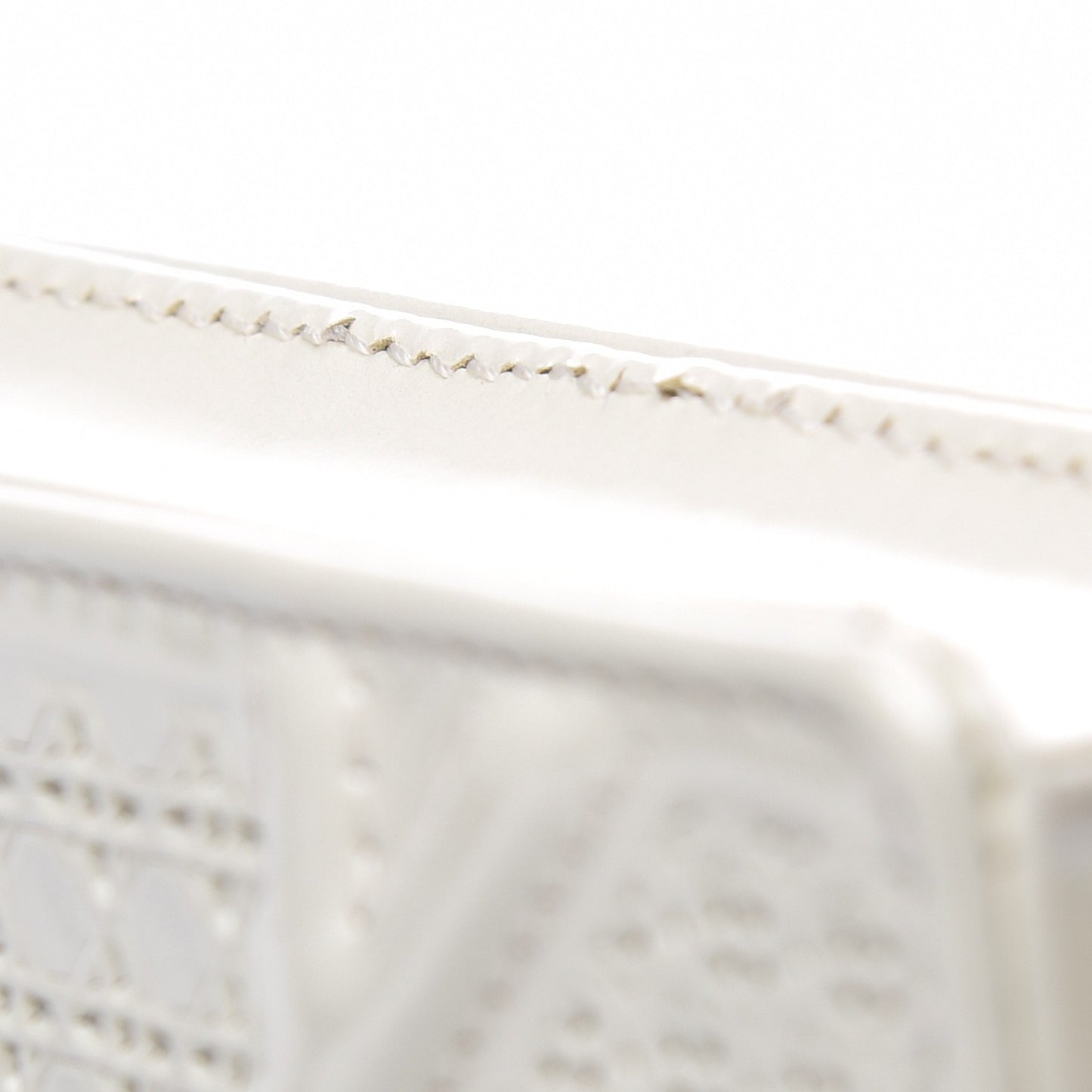 Patent Micro-Cannage Diorama Wallet on Chain Pouch White
