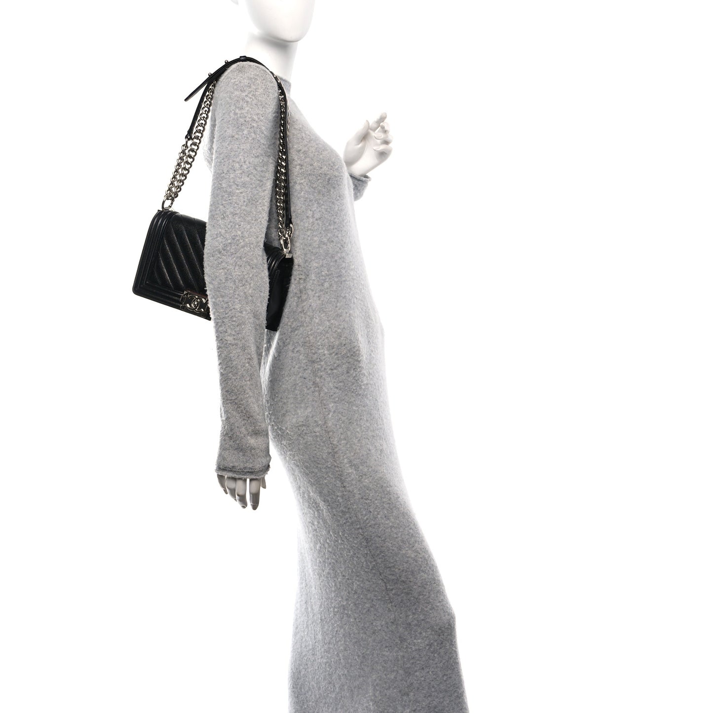 Caviar Chevron Quilted Medium Boy Flap Black