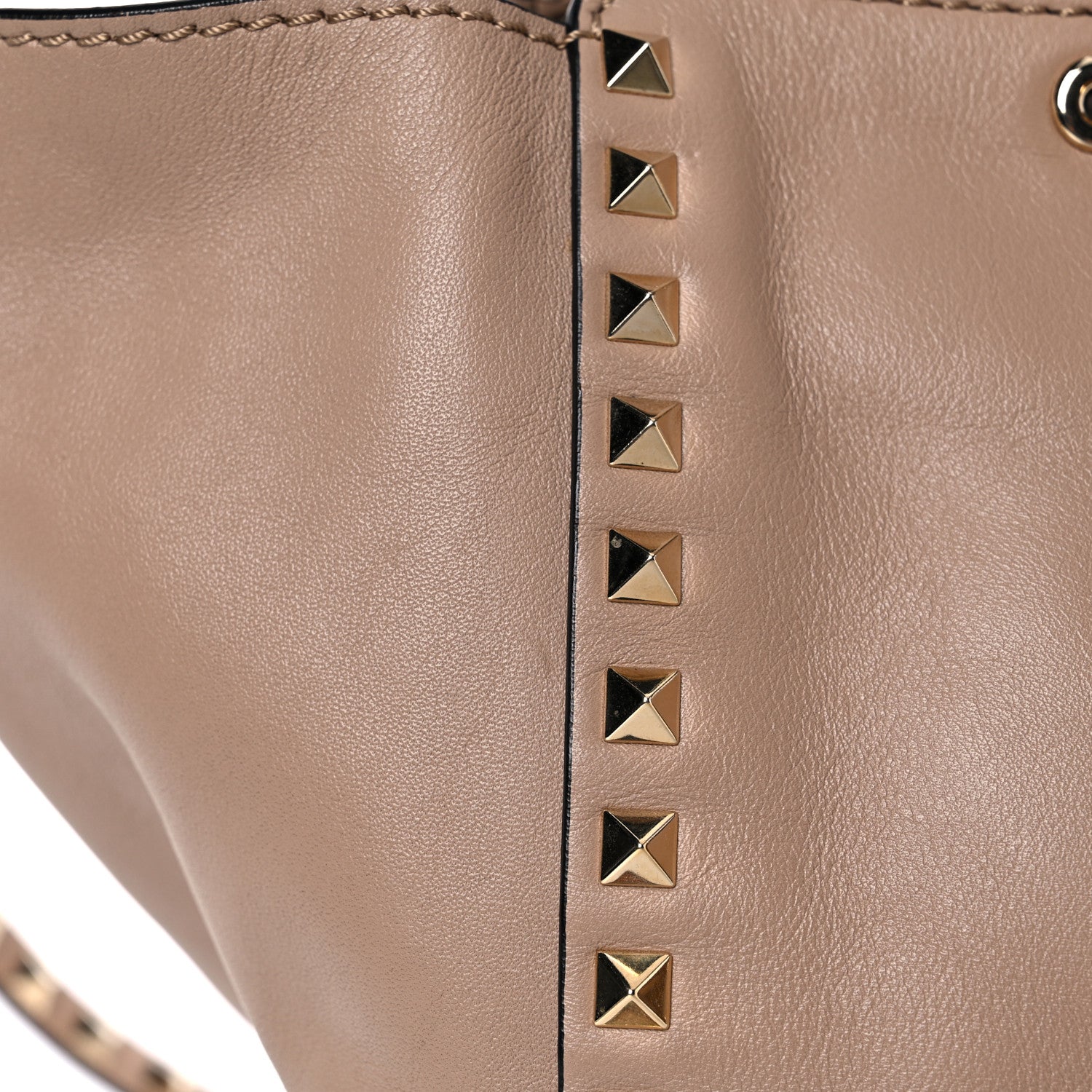 Valentino Garavani Vitello Medium Rockstud Tote Alpaca 22 of 23