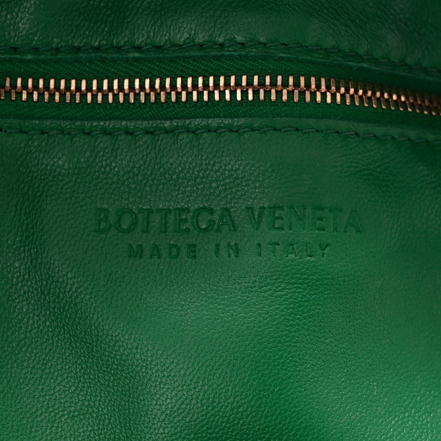 Lambskin Maxi Intrecciato Cassette Messenger Racing Green