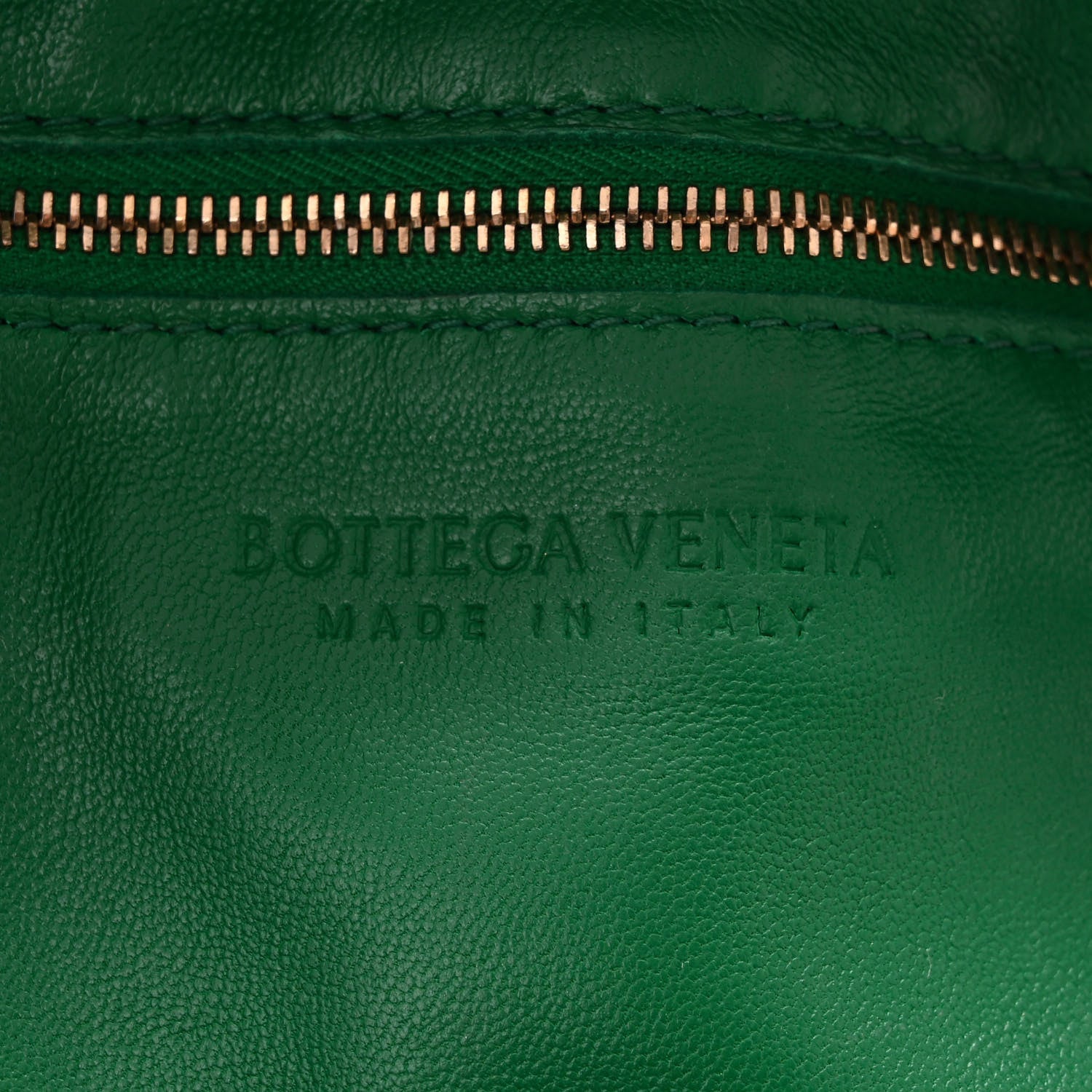 Bottega Veneta Lambskin Maxi Intrecciato Cassette Messenger Racing Green 6 of 11