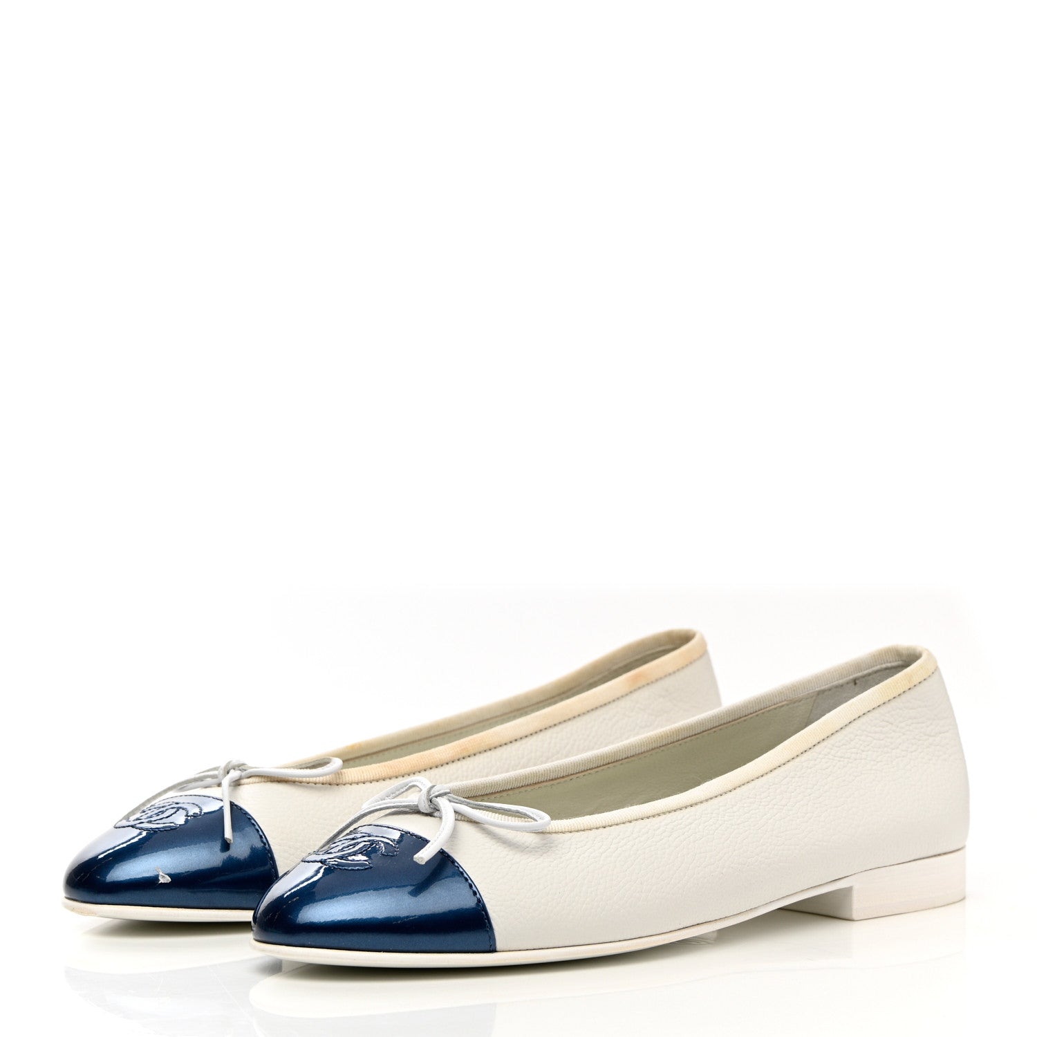 Chanel Calfskin Patent CC Cap Toe Ballerina Flats 37.5 White Blue 3 of 14
