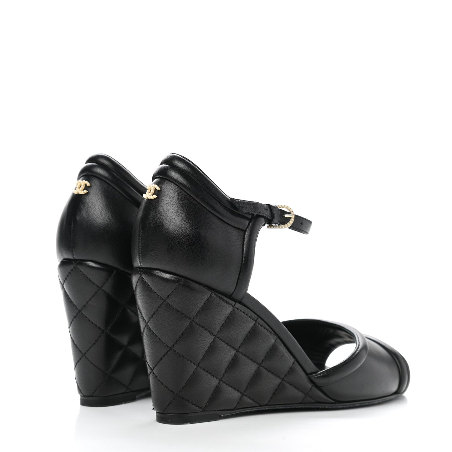 Lambskin Pearl Quilted Peep Toe Wedge Sandals 40 Black