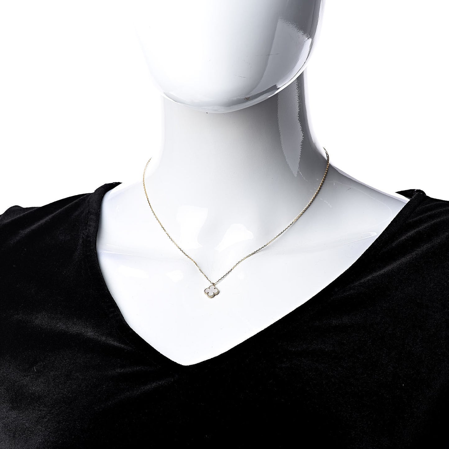 18K Yellow Gold Mother of Pearl Sweet Alhambra Pendant Necklace