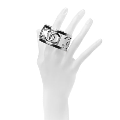 Chanel Metal CC Cuff Silver 2 of 4