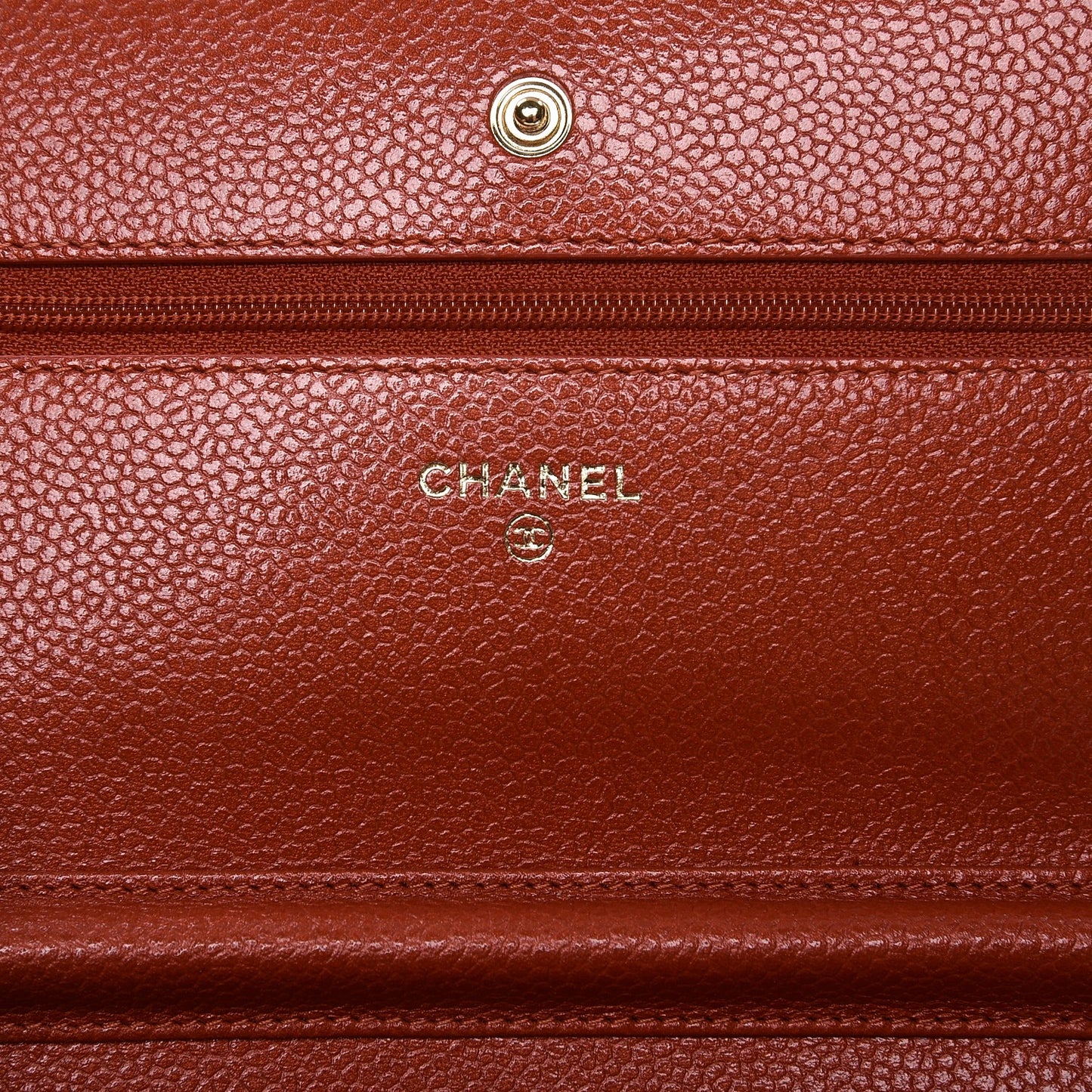 Pearly Caviar Quilted Wallet On Chain WOC Red