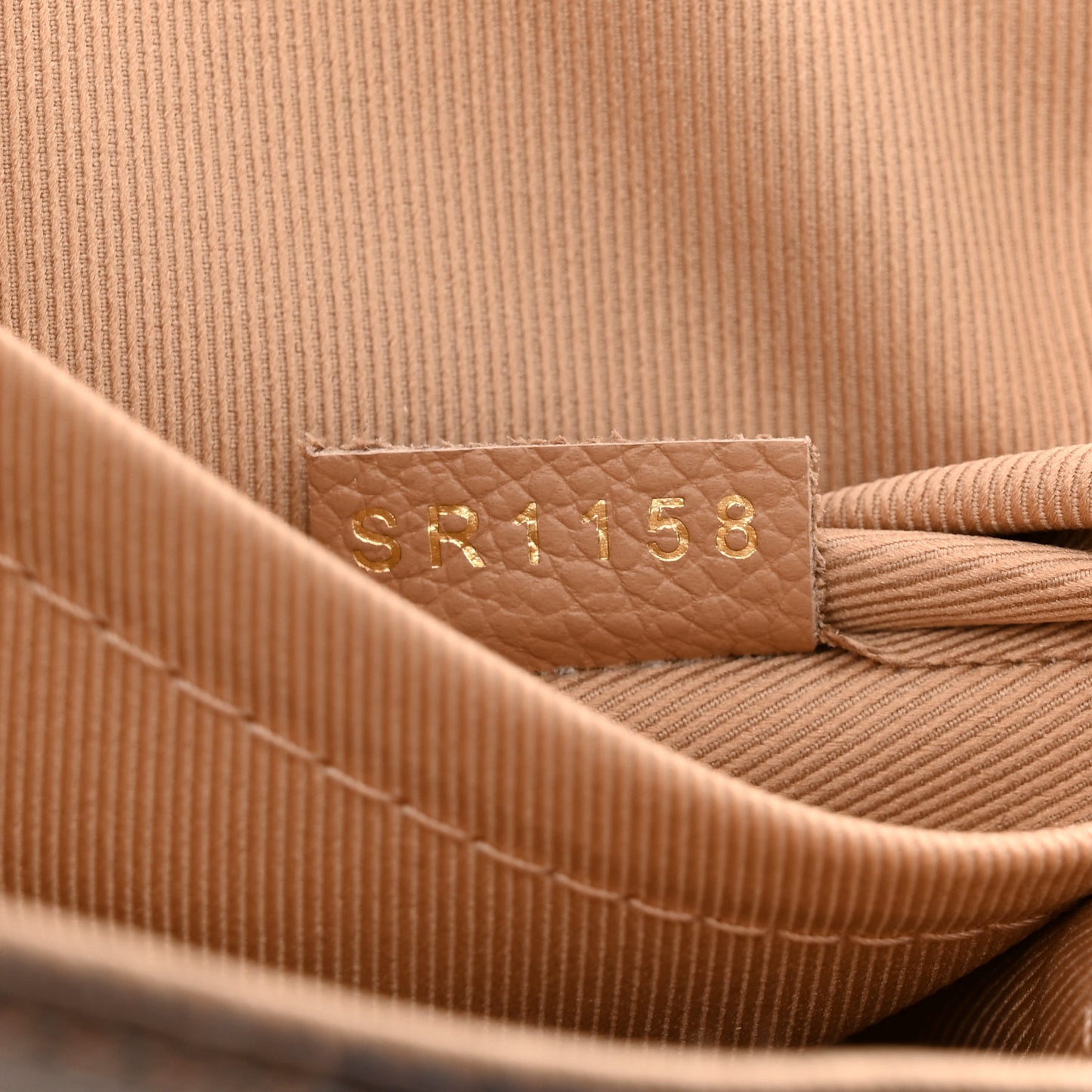 Damier Ebene Clapton Backpack Creme
