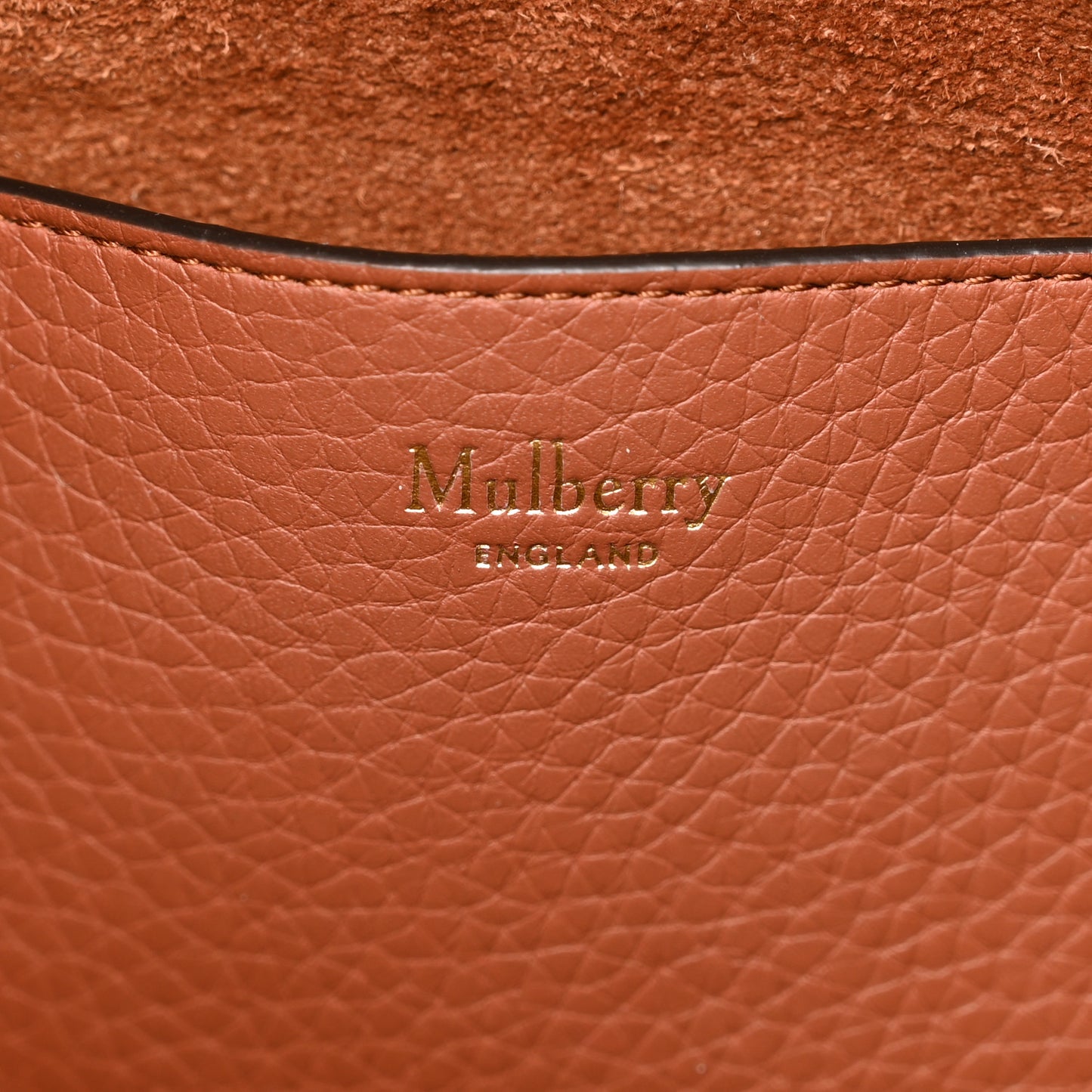 Heavy Grain Medium Alexa Chestnut