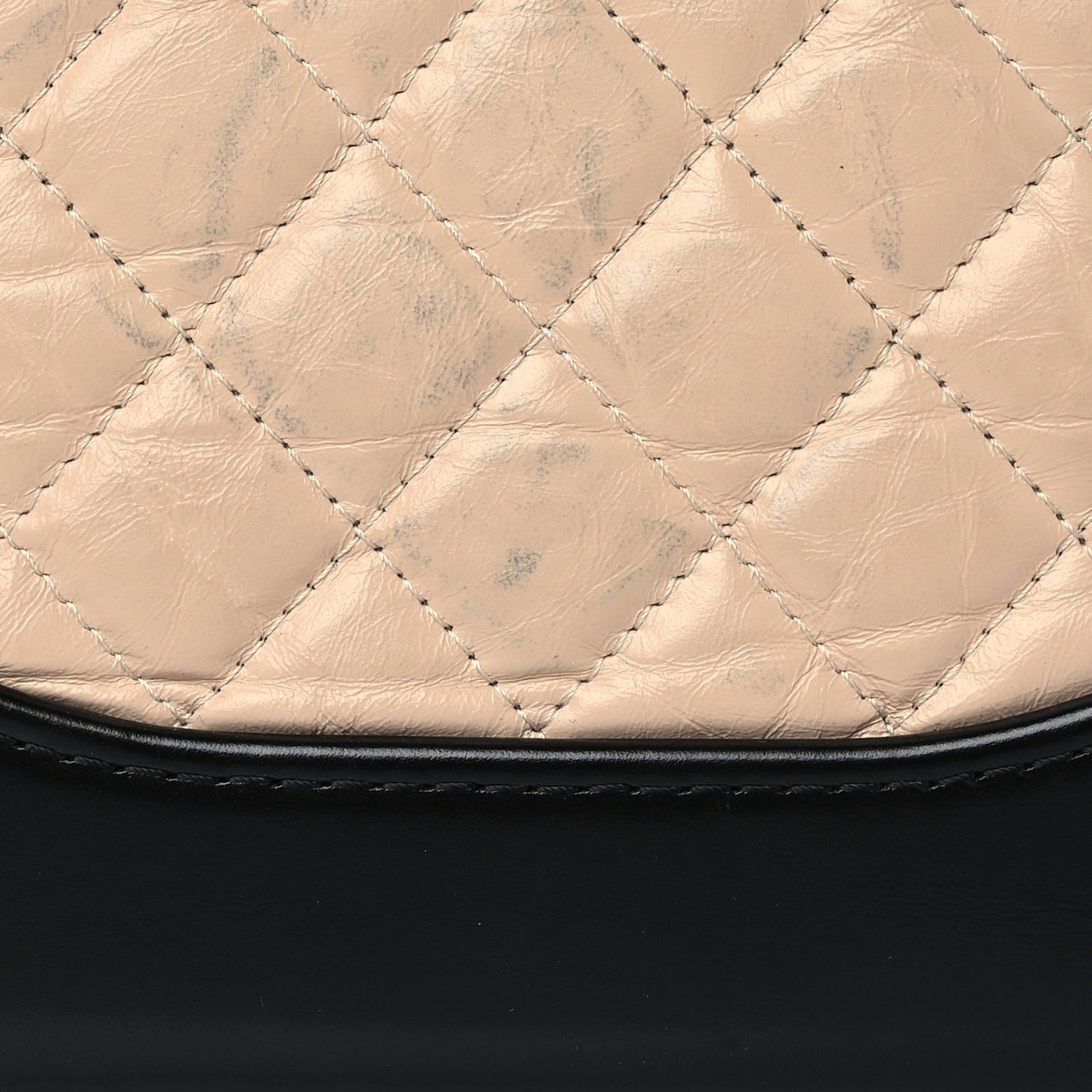 Aged Calfskin Quilted Small Gabrielle Clutch With Chain Beige Black