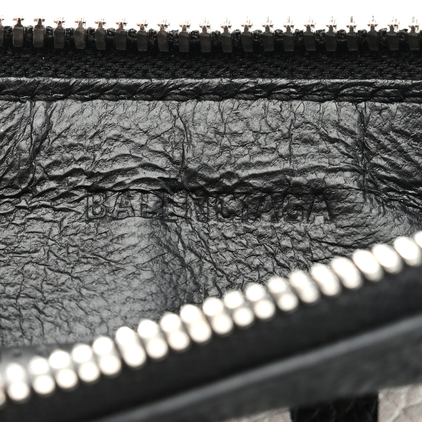 Grained Calfskin Miami Logo Cash Coin Card Holder On Keychain Black