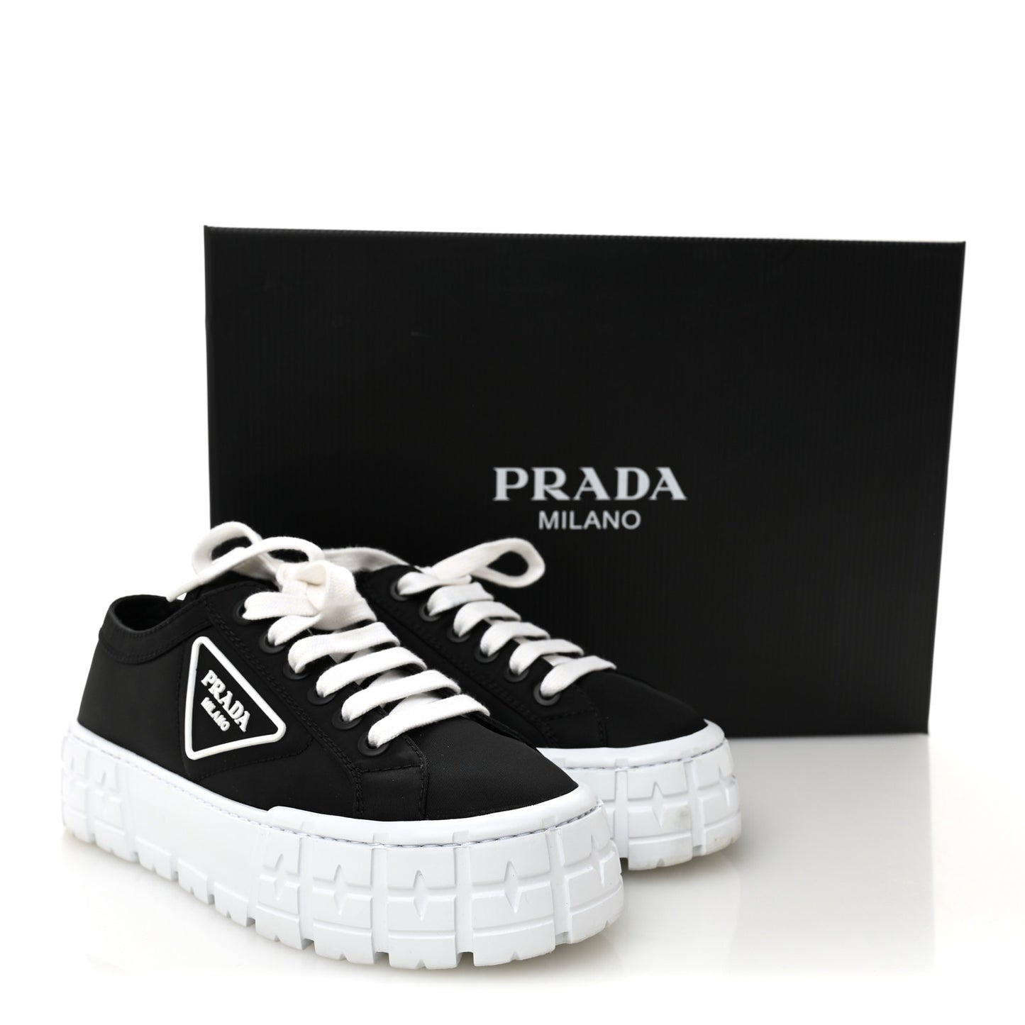 Re-Nylon Gabardine Triangle Logo Double Wheel 50mm Sneakers 38 Black