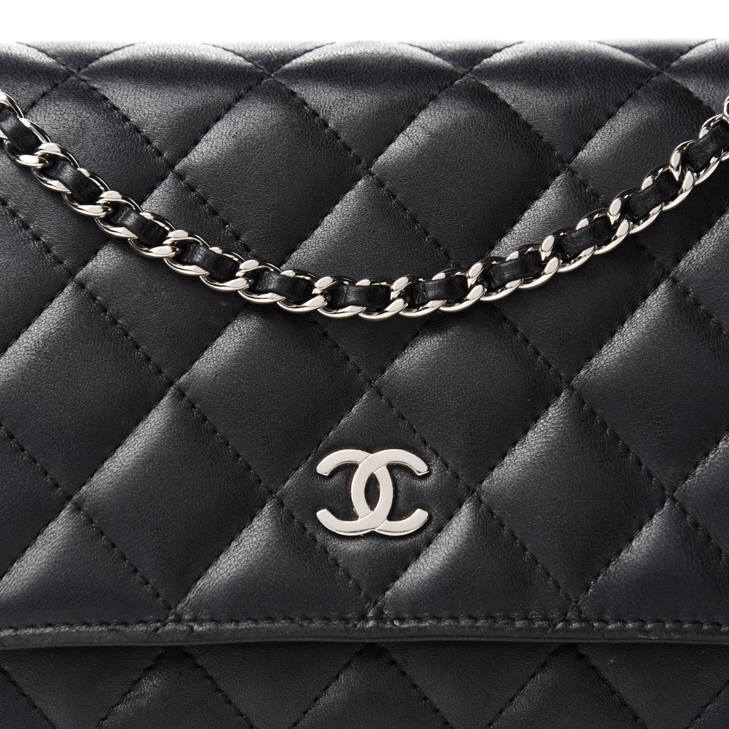Lambskin Quilted Wallet On Chain WOC Black