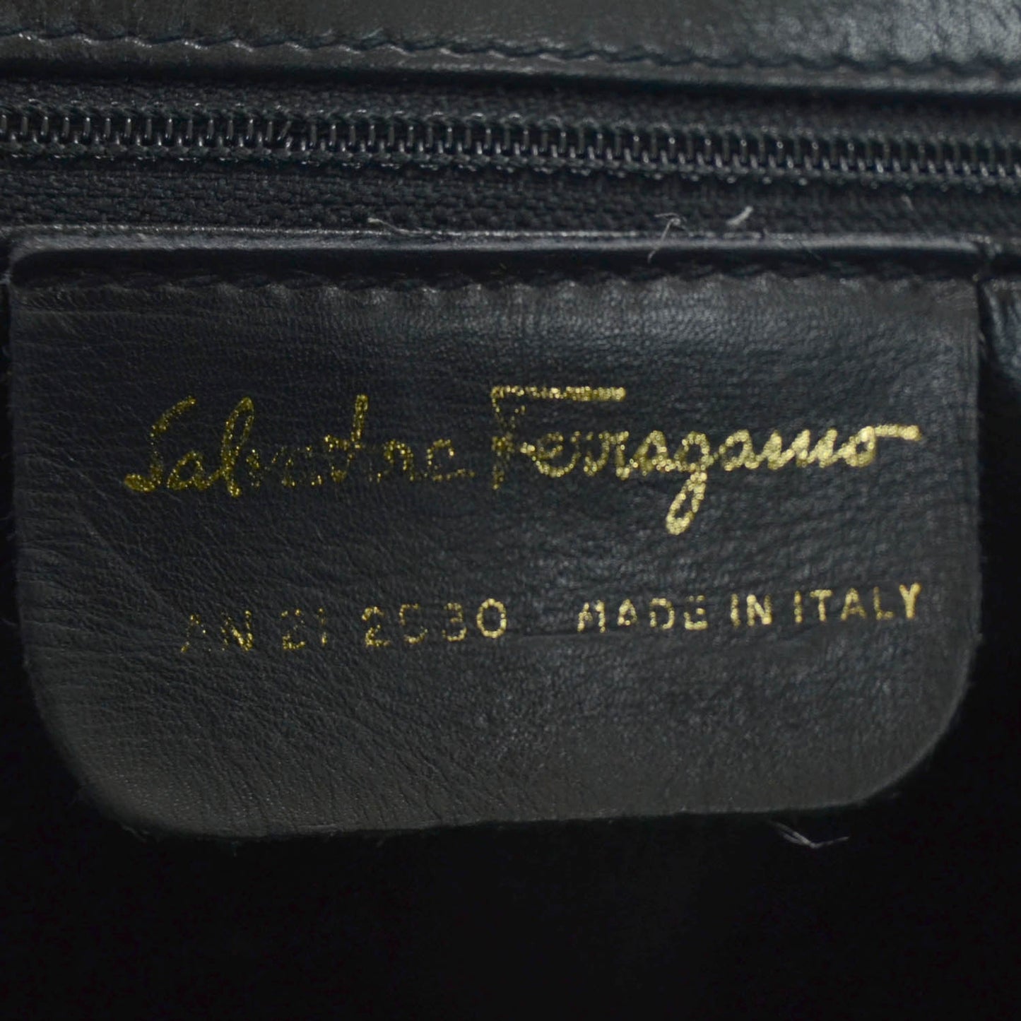 SALVATOREFERRAGAMOLeatherToteBlack