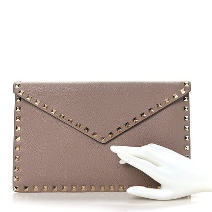 Valentino Garavani Pebbled Calfskin Large Rockstud Envelope Clutch Poudre 2 of 6